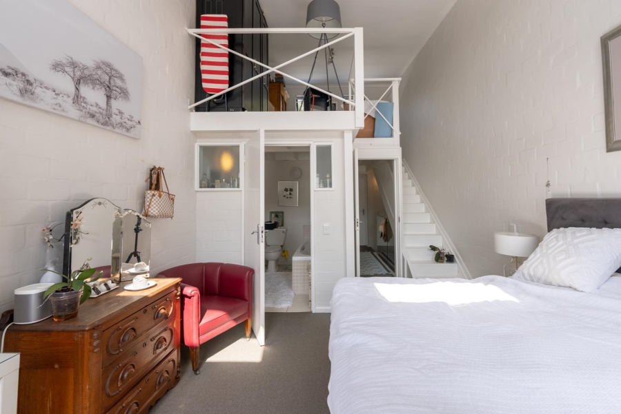 2 Bedroom Property for Sale in De Waterkant Western Cape